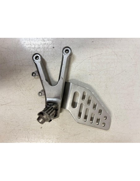 Platine gauche repose pied YAMAHA R6 2006 - 2016