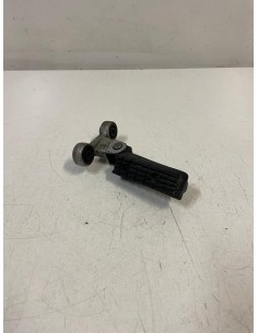 Platine avant droite repose pied conducteur YAMAHA SRX 600 1986  -  1999 2