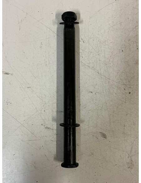 Axe de roue arrière YAMAHA FZ6 2004  -  2008