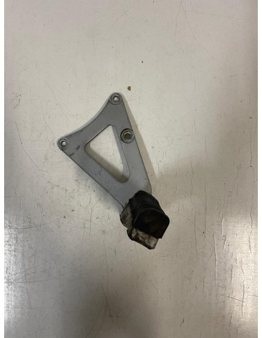 Platine avant gauche repose pied SUZUKI RG GAMMA 125 1985 - 1991
