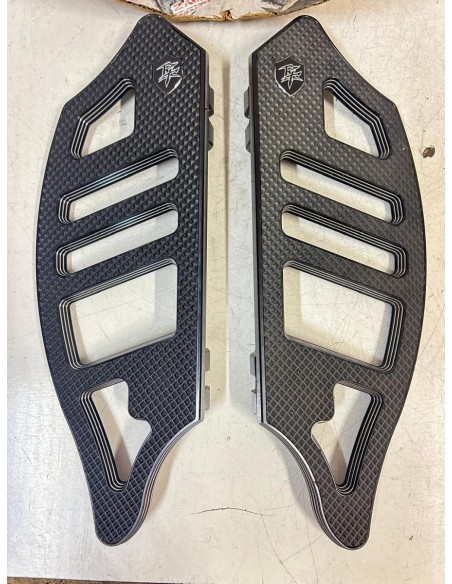 Platine avant gauche et droite CUSTOM Roaring Toyz HARLEY DAVIDSON VROD 2007 - 2016