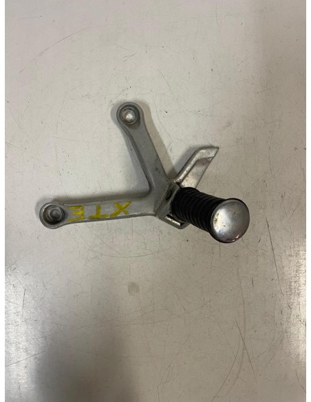 Platine repose pied passager arrière gauche YAMAHA XT 600 1996 - 2003