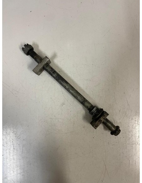 Axe de roue arrière KAWASAKI ZXR 400 1991  -  1999