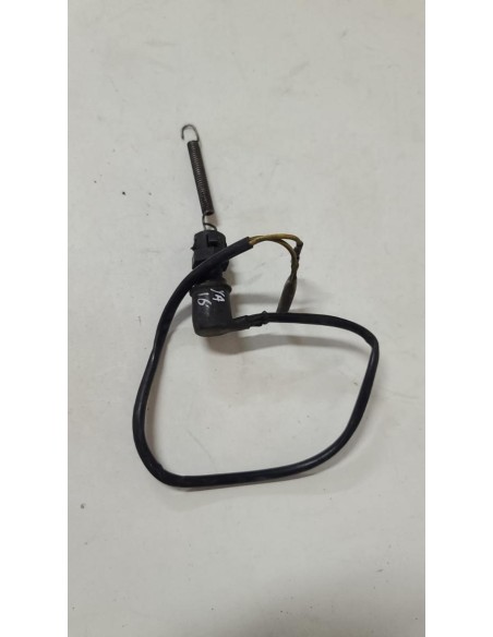 Contacteur de frein arrière HONDA CBF 125 2009 - 2015