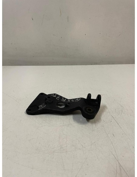 Platine repose pied passager arrière gauche SUZUKI GSXR 750 1988 - 1989