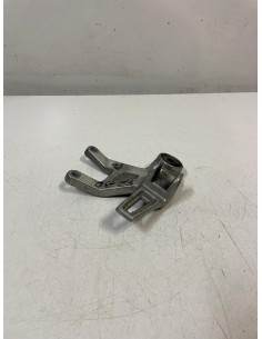 Platine repose - pied passager arrière droite YAMAHA FZ 750 1988  -  1994 2