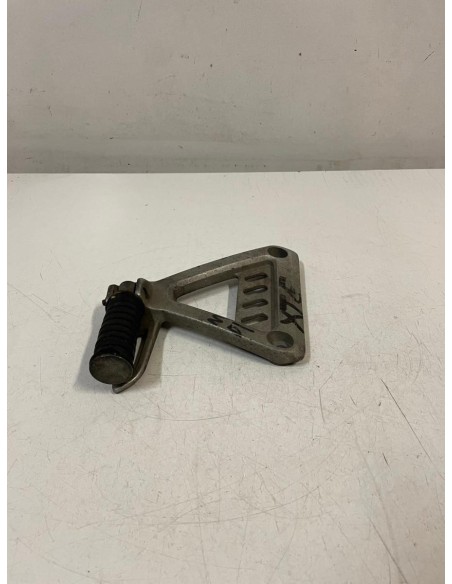 Platine repose pied passager arrière gauche YAMAHA XT 600 1990  -  1994