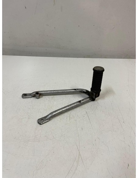 Platine repose pied passager arrière gauche SUZUKI RG GAMMA 125 1985 - 1991