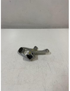 Platine repose pied passager arrière droite YAMAHA YZF 750 1993 - 1998 2