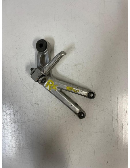 Platine repose pied passager arrière droite YAMAHA R6 1999 - 2002