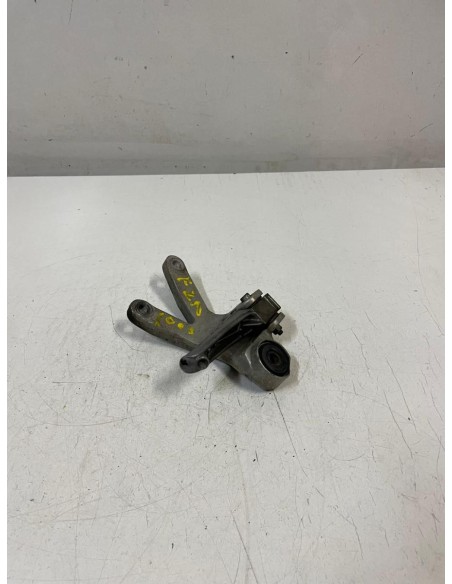 Platine repose pied passager arrière droite YAMAHA FZR 1000 1989 - 1993