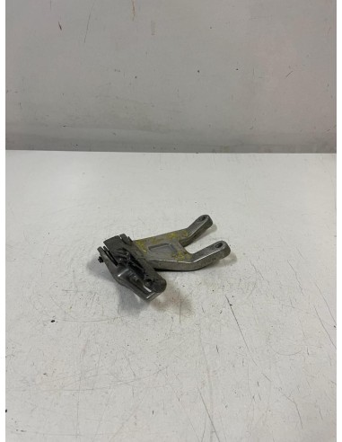 Platine repose pied passager arrière gauche YAMAHA FZ 750 1988 - 1994