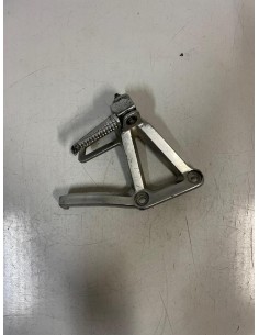 Platine repose pied passager arrière gauche YAMAHA FAZER 600 1998 - 2003