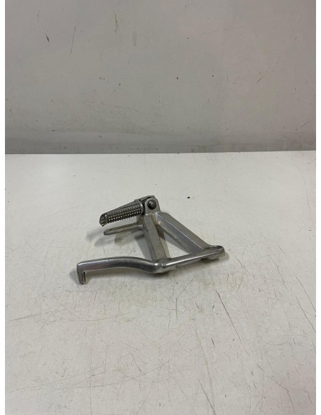 Platine repose pied passager arrière gauche YAMAHA FAZER 600 1998 - 2003