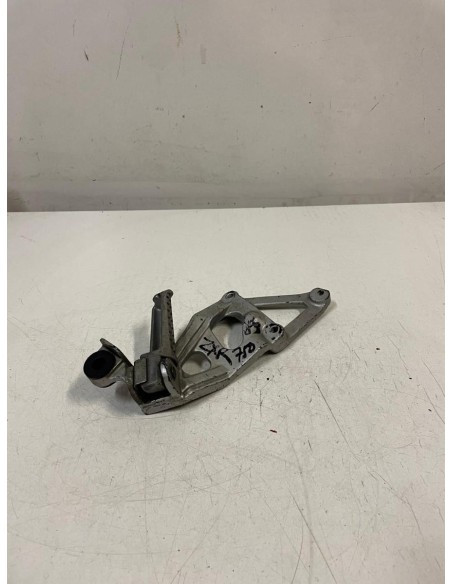 Platine repose pied passager arrière droite KAWASAKI ZXR STINGER 750 1989 - 1990
