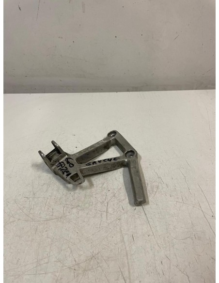 Platine repose pied arrière gauche YAMAHA FAZER 600 1998  -  2003