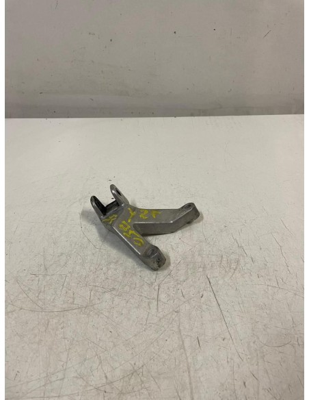 Platine repose pied passager arrière gauche YAMAHA YZF 750 1993 - 1998