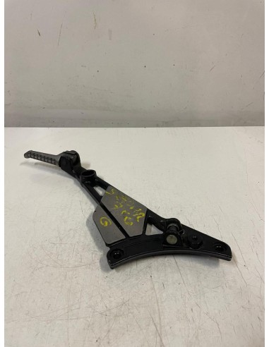 Platine avant gauche repose pied KAWASAKI ZEPHYR 750 1991 - 1996