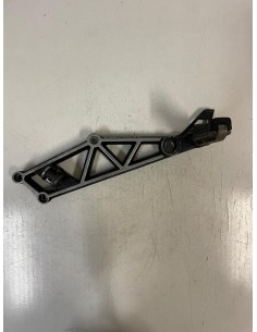 Platine avant gauche repose pied KAWASAKI GPZ 1100 1983 - 1986