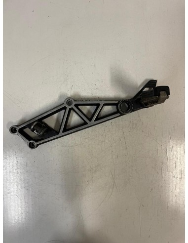 Platine avant gauche repose pied KAWASAKI GPZ 1100 1983 - 1986