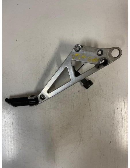 Platine droite repose pied HONDA VT 500 1983 - 1988