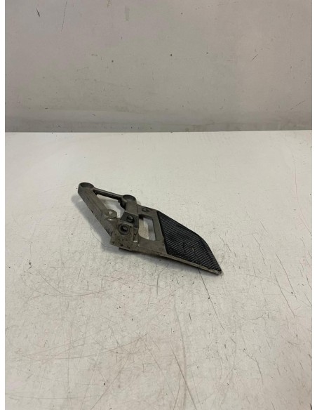 Platine avant gauche repose pied HONDA CBR 600 F 1991 - 1994