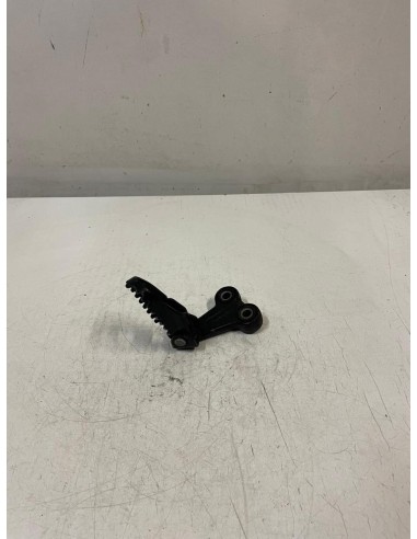 Platine avant gauche repose pied SUZUKI DR 650 1996 - 2003