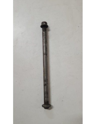 Axe de roue arrière SUZUKI DR 800 1991  -  1999