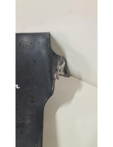 Garde boue arrière intérieur SUZUKI DR 800 1991  -  1999