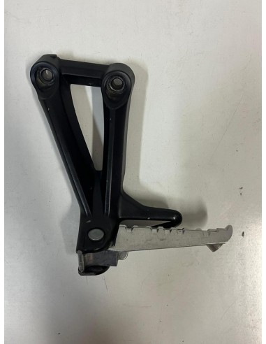 Platine repose pied passager arrière droite YAMAHA MT09 2013 - 2016