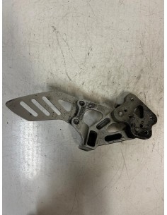 Platine gauche repose pied SUZUKI GSXR 600 2008 - 2010 2