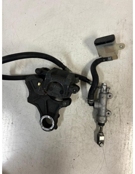 Maitre cylindre et étrier de frein arrière SUZUKI GSXR 600 2008  -  2010