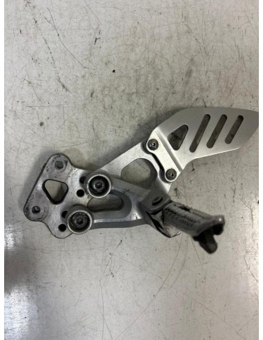 Platine gauche repose pied SUZUKI GSXR 600 2008 - 2010