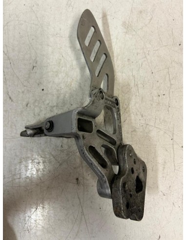 Platine gauche repose pied SUZUKI GSXR 600 2008 - 2010