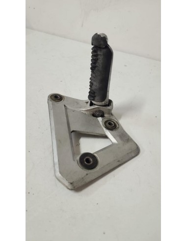 Platine avant gauche repose pied SUZUKI GSXF 750 1989 - 1996