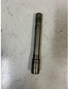 Axe de roue avant SUZUKI GSXR 600 2006 - 2007