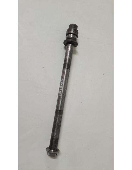 Axe de roue arrière HONDA CBX 750 F 1984  -  1988