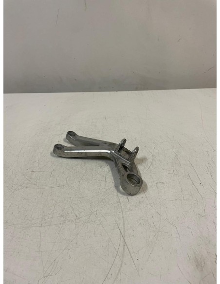 Platine repose pied passager arrière droite YAMAHA R6 1999 - 2002