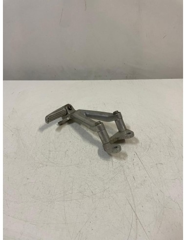 Platine repose pied passager arrière gauche YAMAHA R6 1999 - 2002