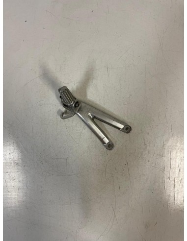 Platine repose pied passager arrière gauche YAMAHA R6 1999 - 2002