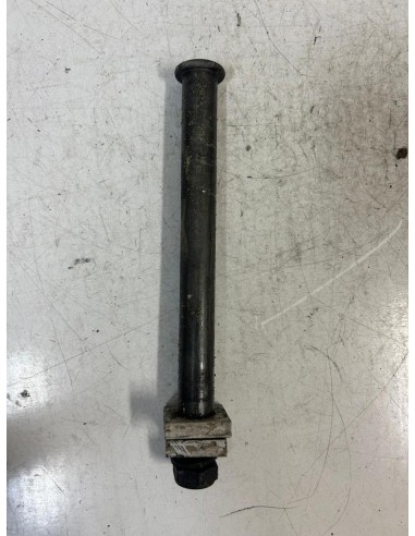 Axe de roue arrière YAMAHA R1 1998  -  2001