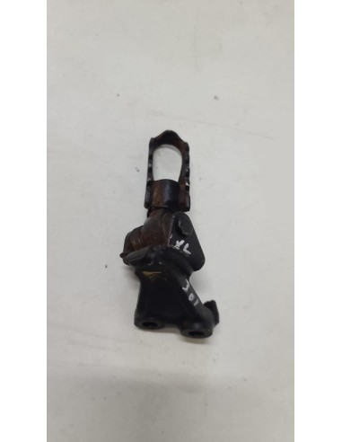 Platine avant gauche repose pied HONDA XL 600 1983 - 1987