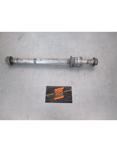 Axe de roue arrière HONDA VF 1000R 1985  -  1987