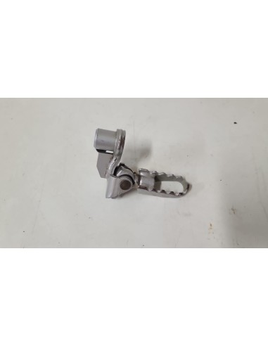 Repose pied conducteur avant droit KYMCO STRYKER OFF ROAD 125 1998  -  2004