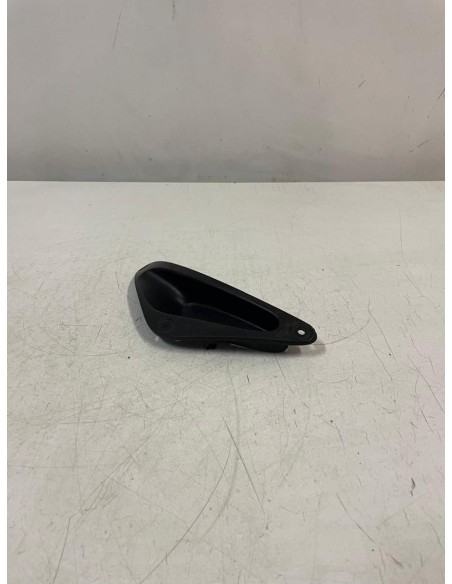 Cache cadre gauche YAMAHA R6 1999  -  2002