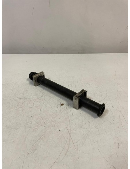 Axe de roue arrière YAMAHA R6 1999  -  2002