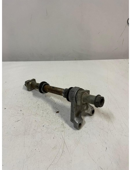 Axe de roue arrière avec support d'étrier KAWASAKI ZXR 750 R 1991  -  1992