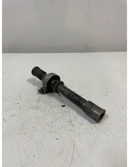 Axe de roue avant avec entraîneur de compteur KAWASAKI ZXR 750 R 1991  -  1992