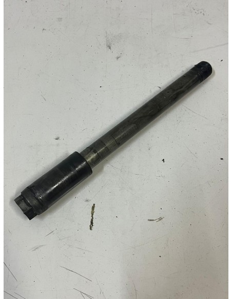 Axe de roue avant SUZUKI BANDIT 1200 2001  -  2005