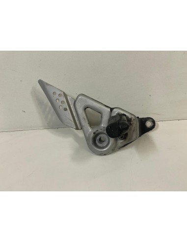 Platine avant gauche repose pied HONDA CB 125 F 2009 - 2014